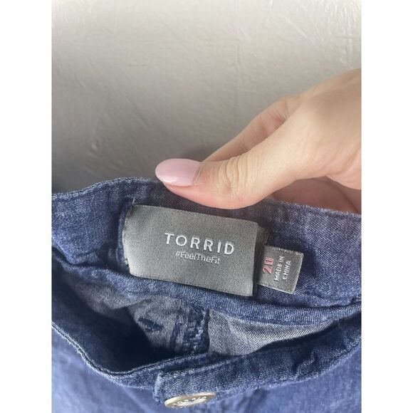Torrid High Rise Denim Shorts Size 20 - Picture 4 of 7